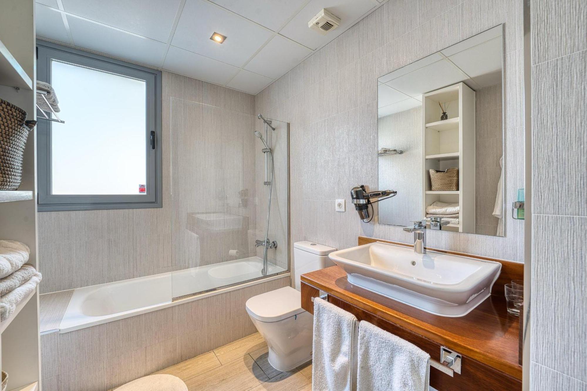 3070 Cabopino Luxury Apartemen *